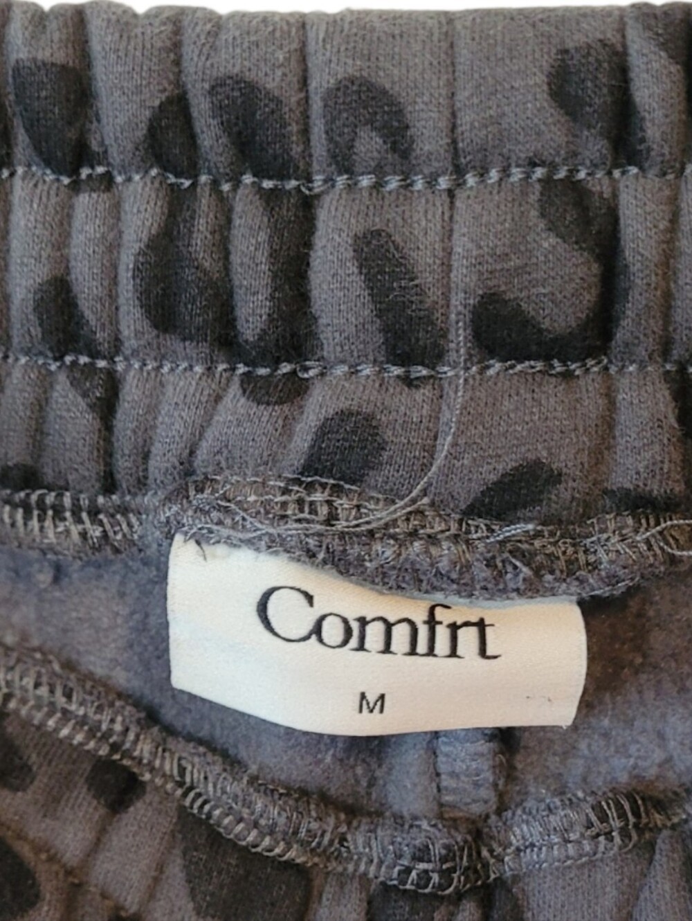 COMFRT Gray Leopard Print Jogger Pants  Size M - Picture 3 of 5